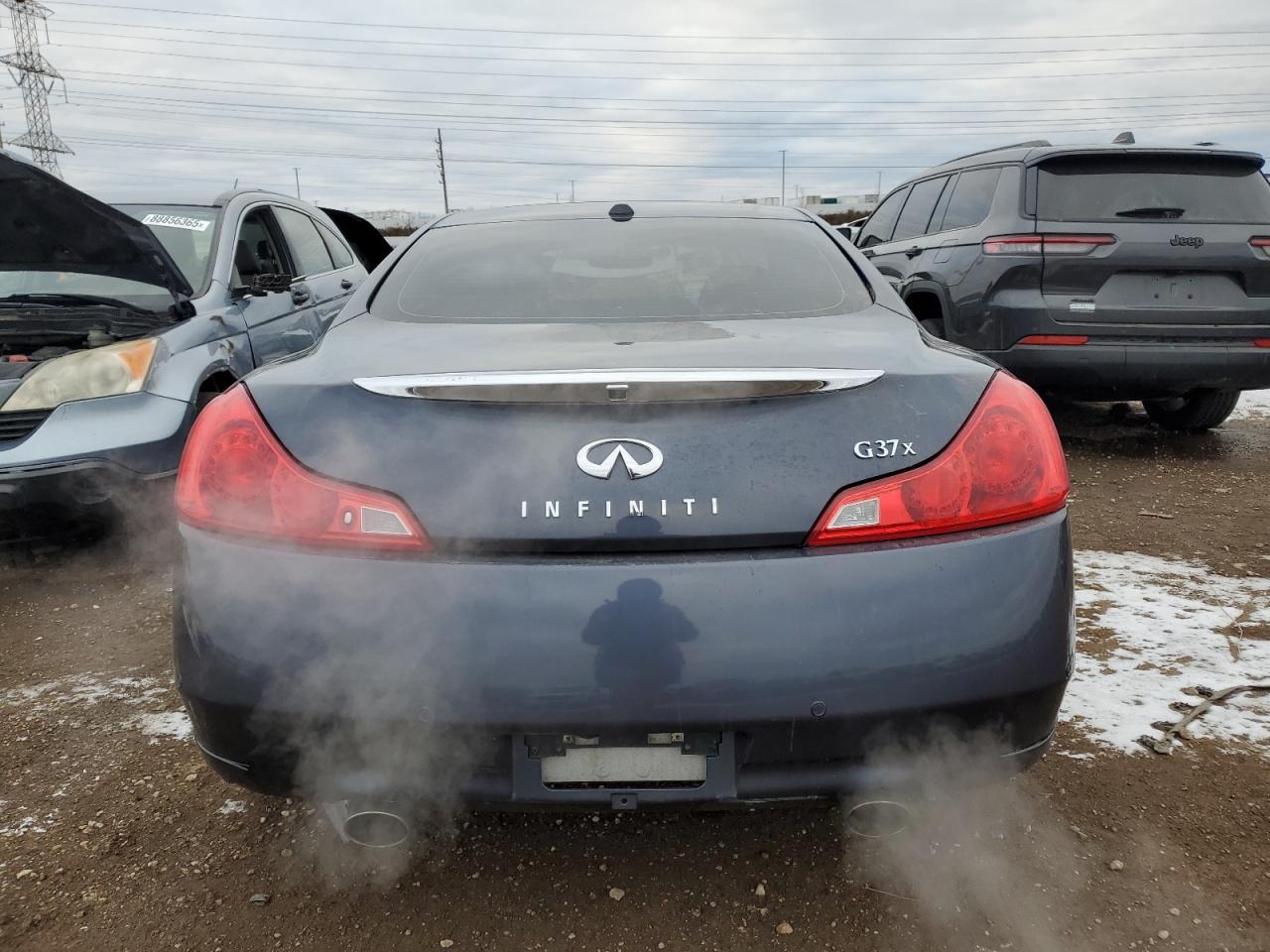 2011 INFINITI G37 - Фото 6