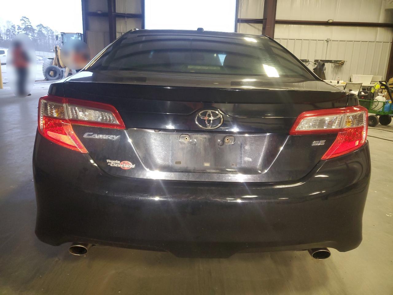 2012 TOYOTA CAMRY SE - Фото 6