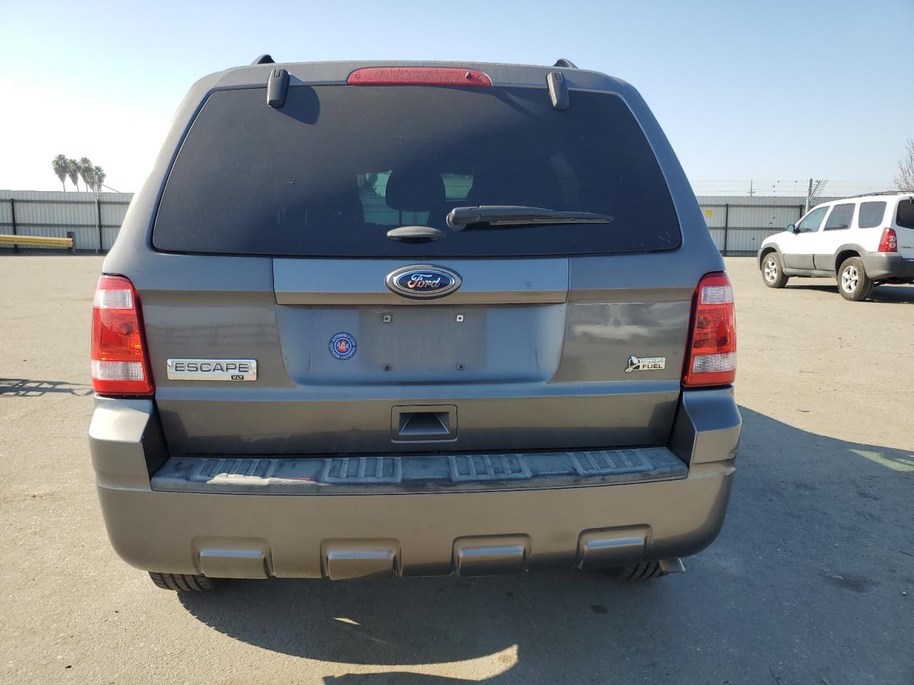 2012 FORD ESCAPE XLT - Image 6