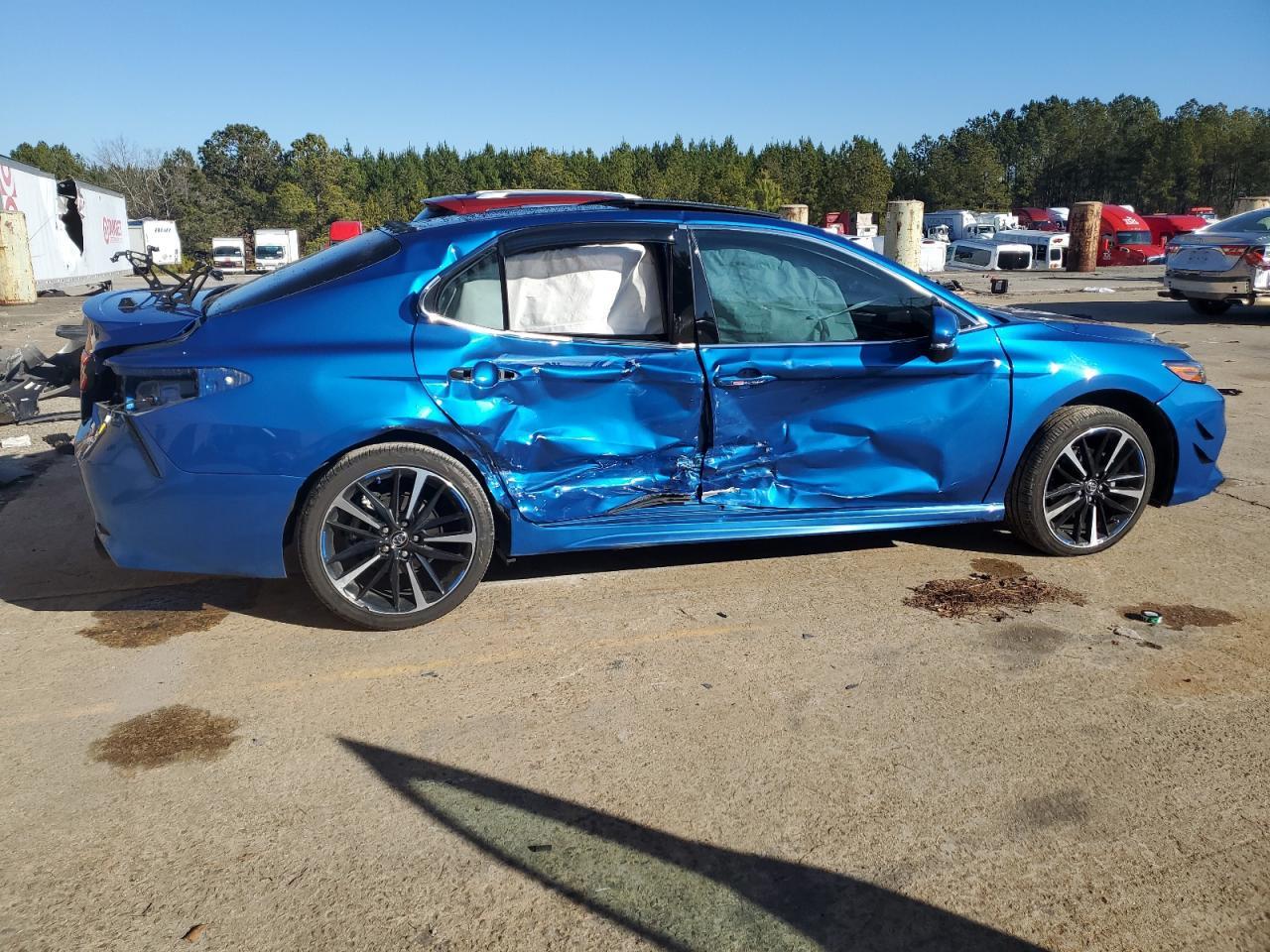 2018 TOYOTA CAMRY XSE - Image 3