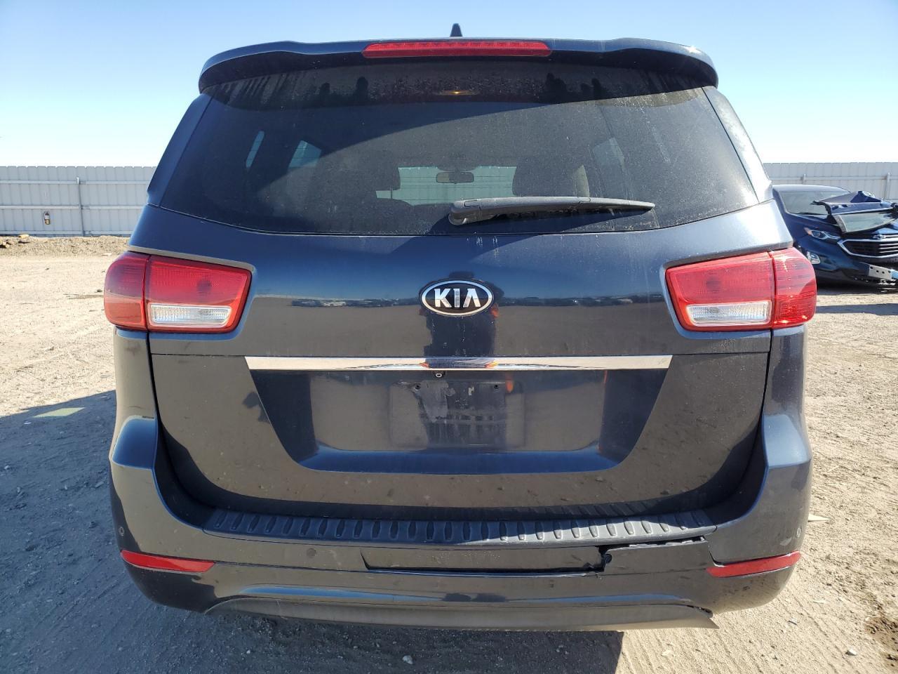 2016 KIA SEDONA LX - Фото 6