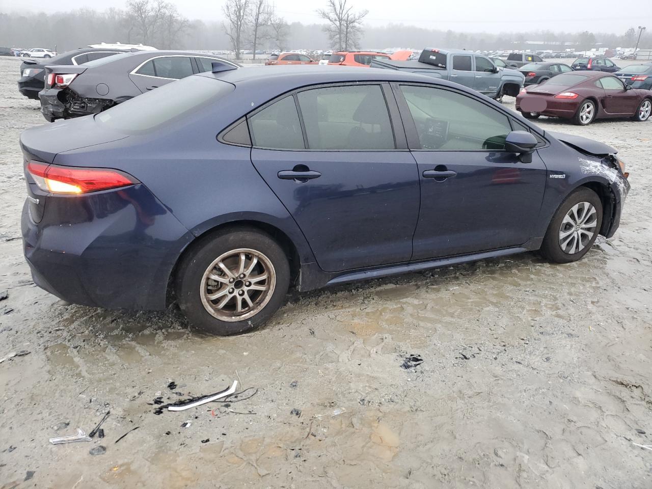 2020 TOYOTA COROLLA LE - Фото 3