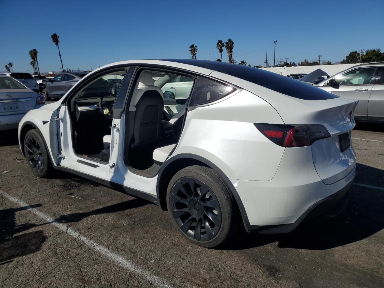 2022 TESLA MODEL Y - Image 2