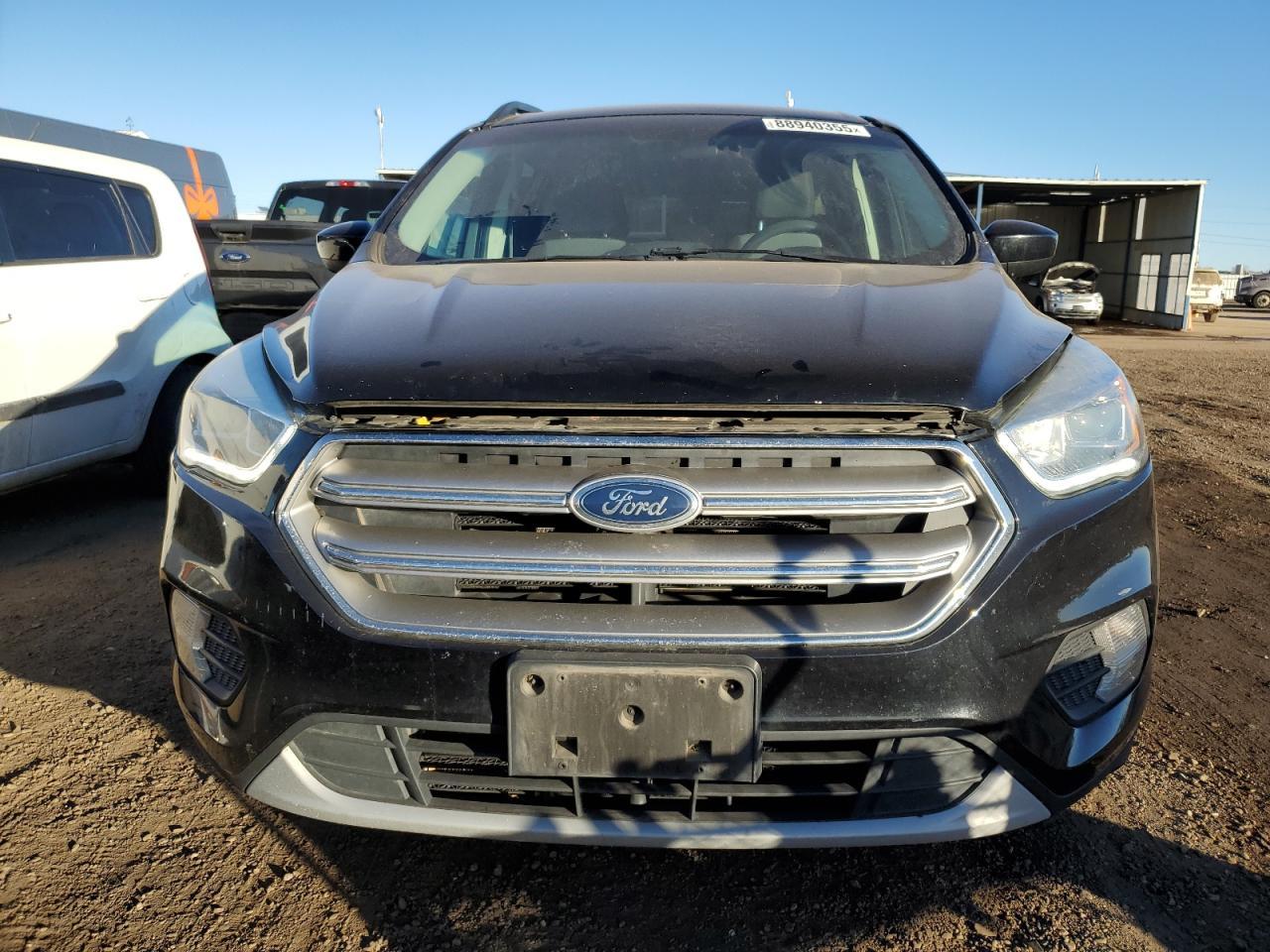 2017 FORD ESCAPE SE - Фото 5