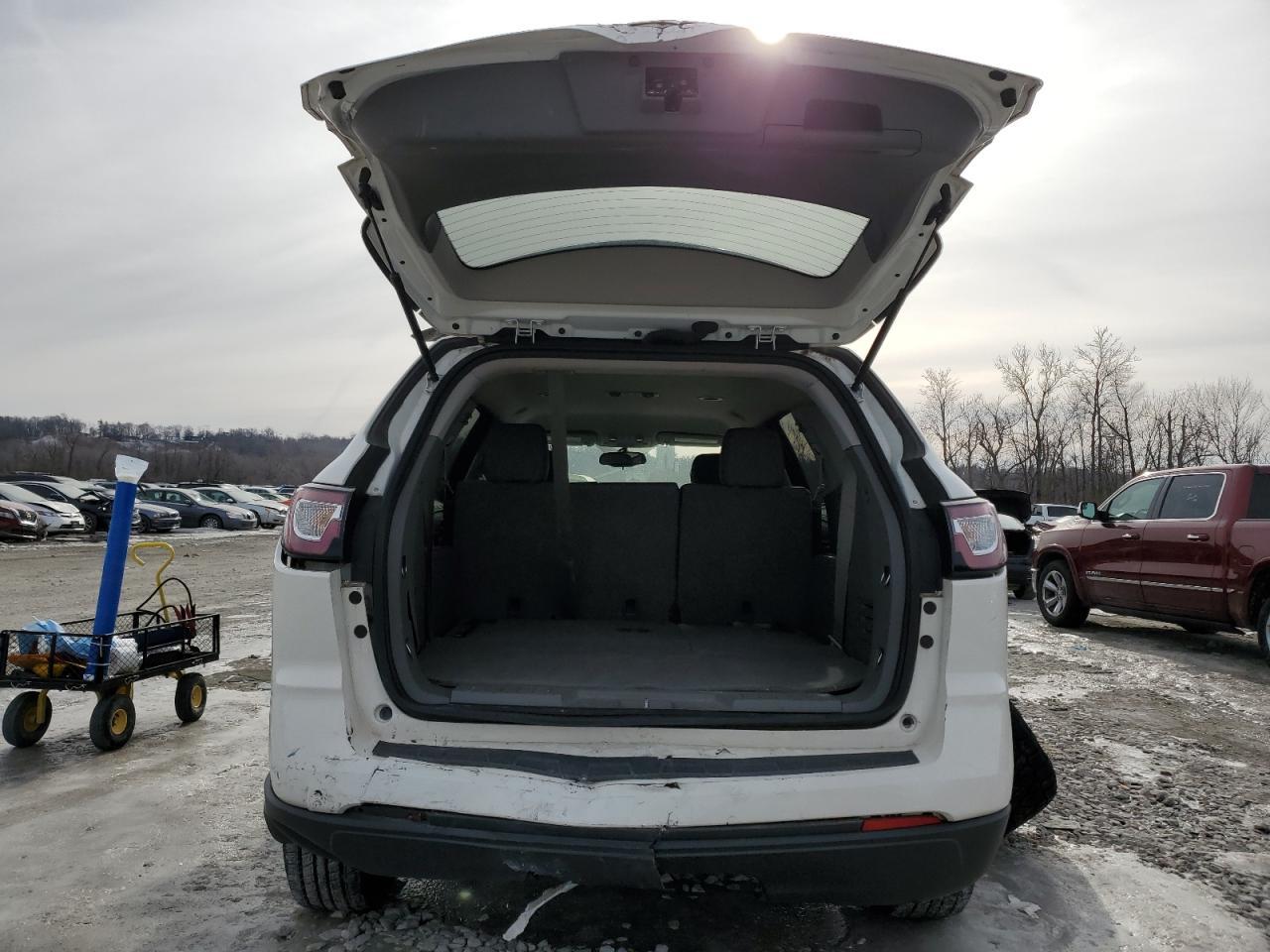 2015 CHEVROLET TRAVERSE L - Image 6