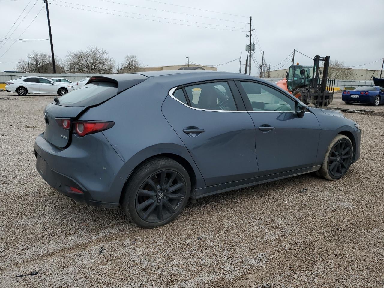 2023 MAZDA 3 PREFERRE - Image 3