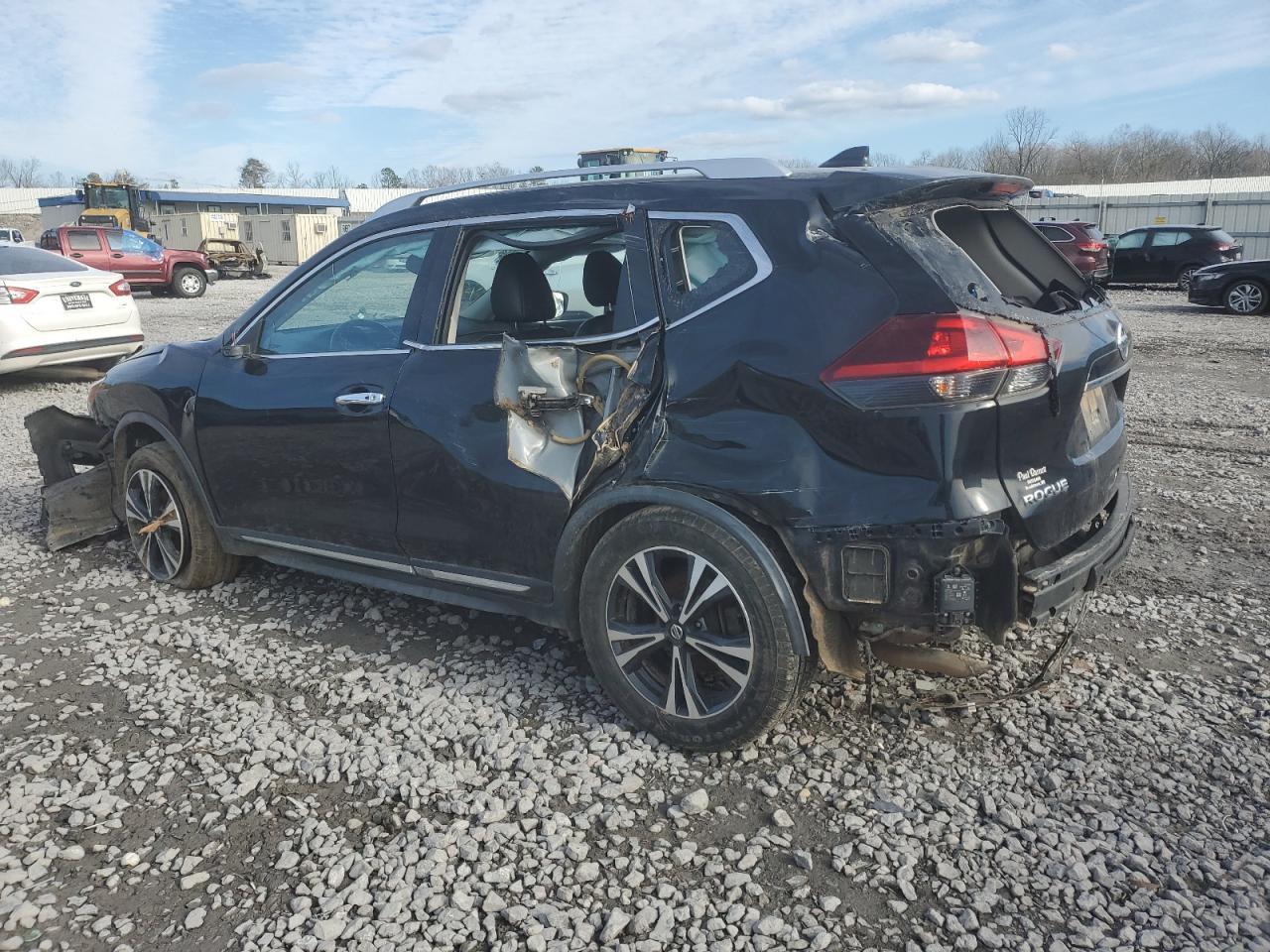 2018 NISSAN ROGUE S - Фото 2