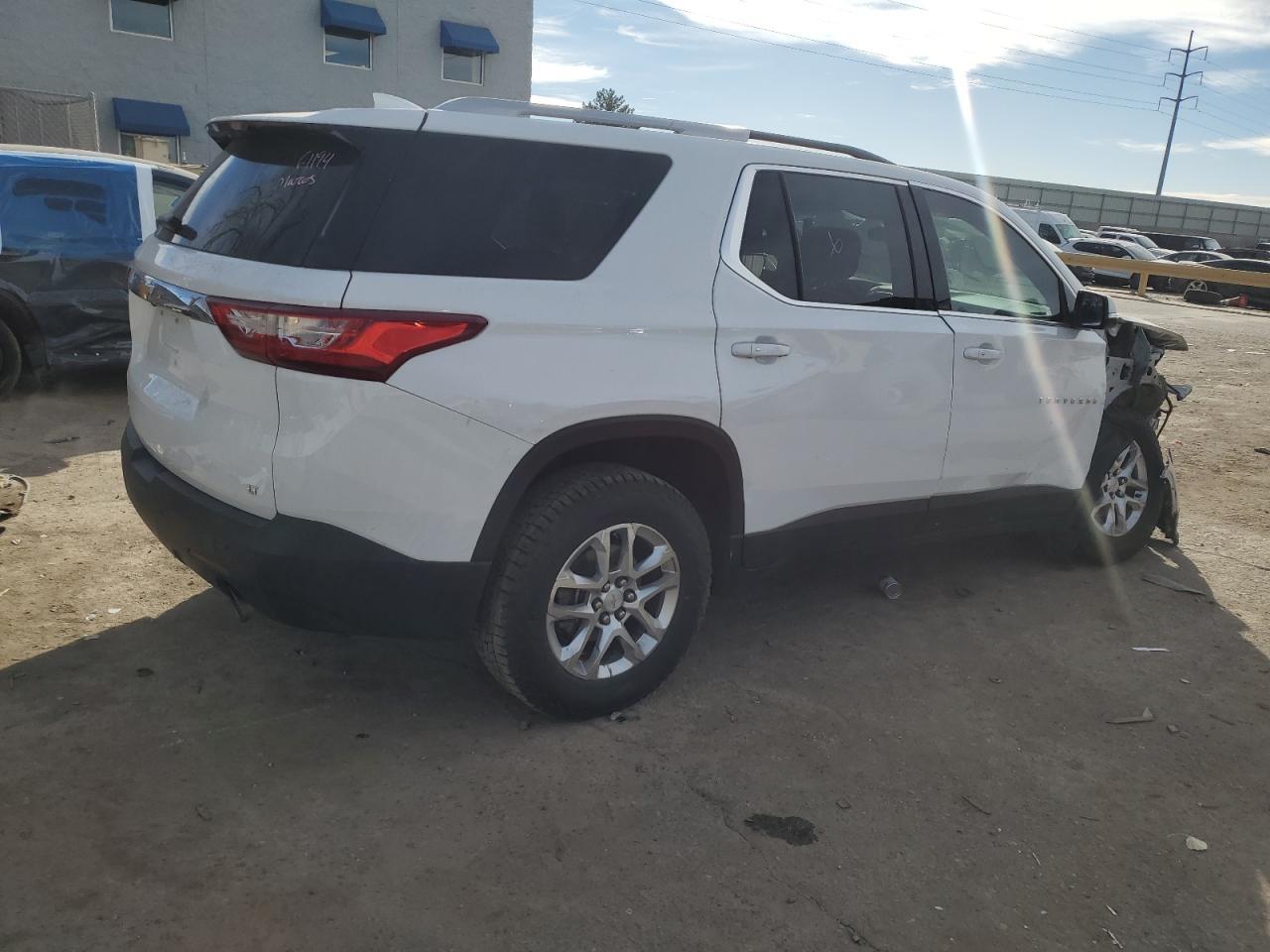 2018 CHEVROLET TRAVERSE L - Фото 3