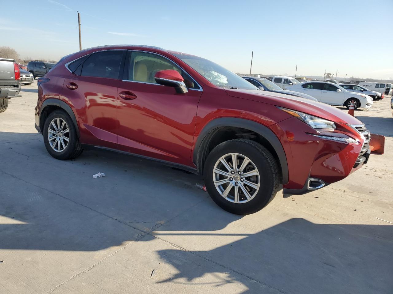 2015 LEXUS NX 200T - Фото 4