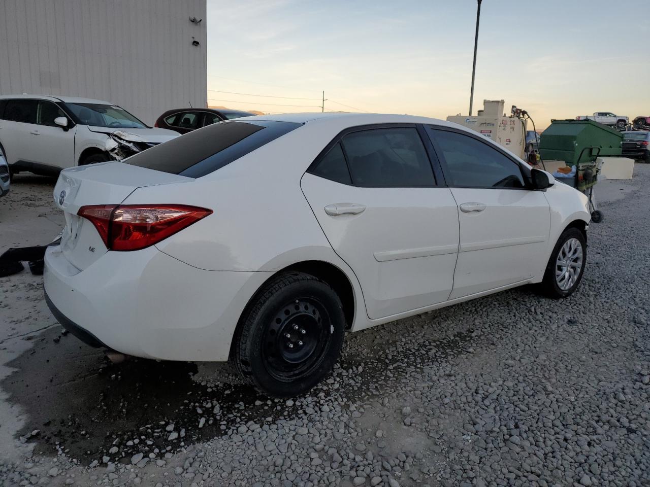 2018 TOYOTA COROLLA L - Image 3
