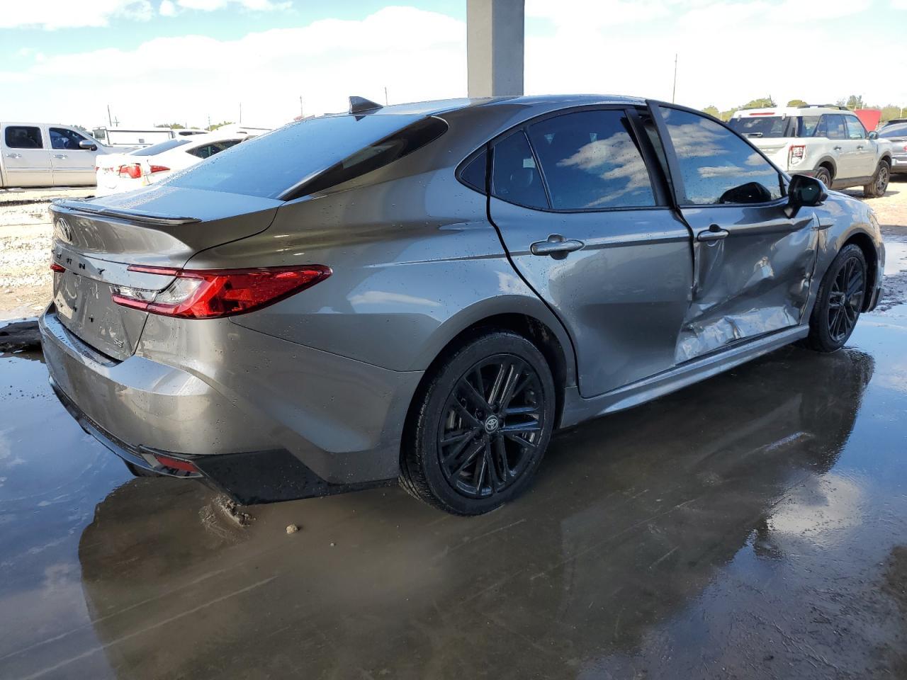2025 TOYOTA CAMRY XSE - Фото 3