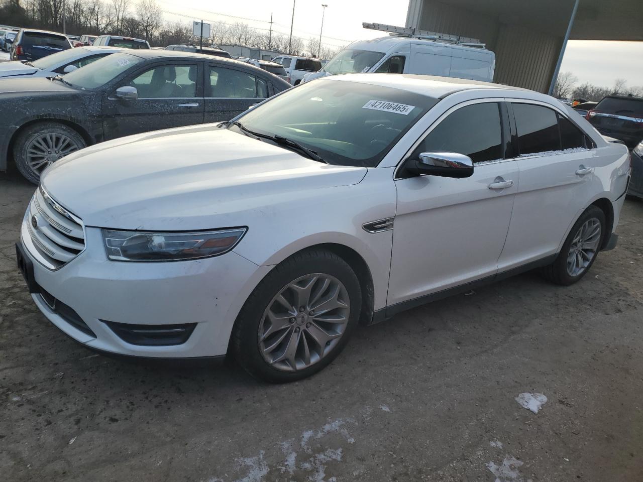 2013 FORD TAURUS LIM