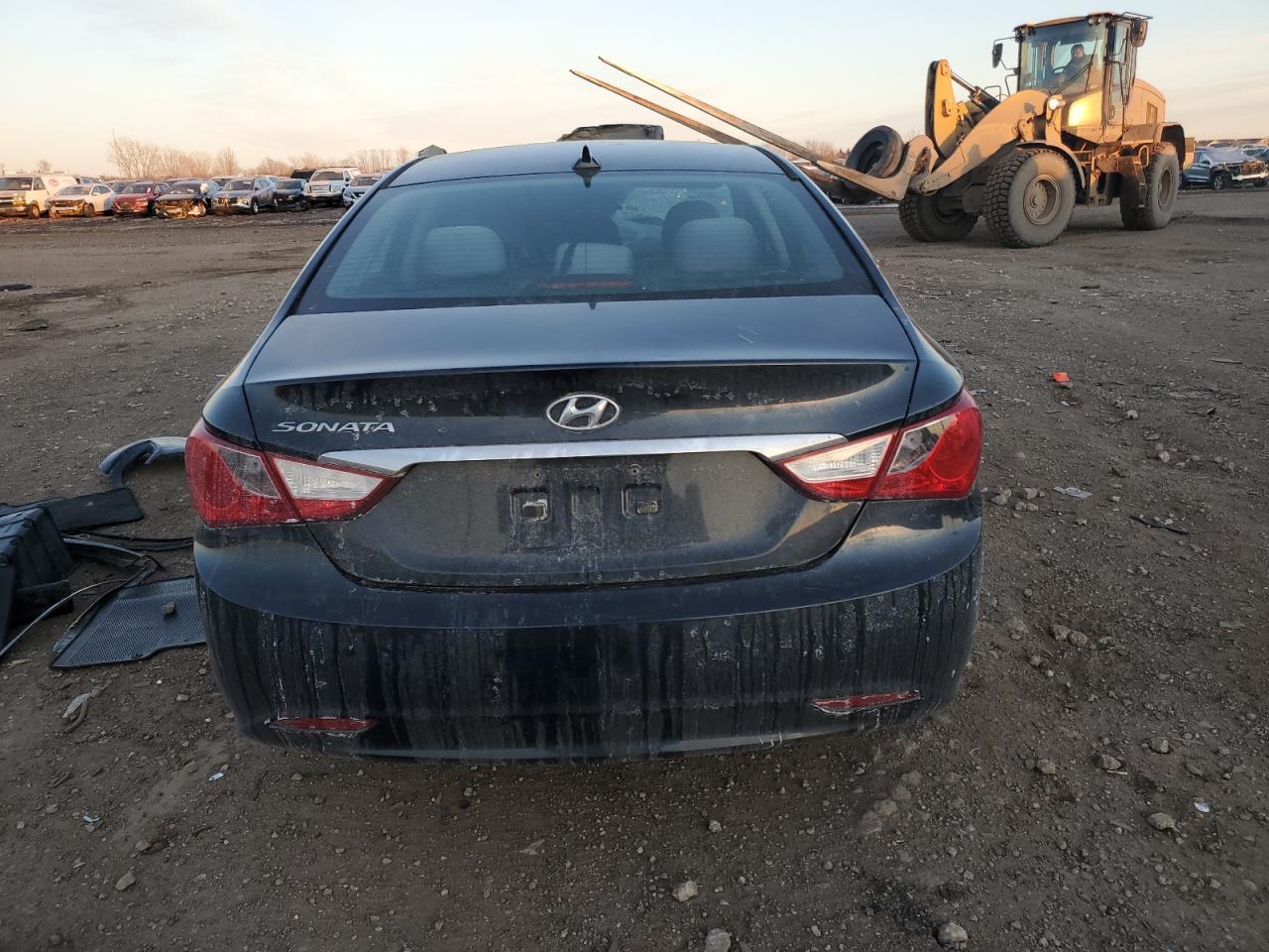 2013 HYUNDAI SONATA GLS - Image 6