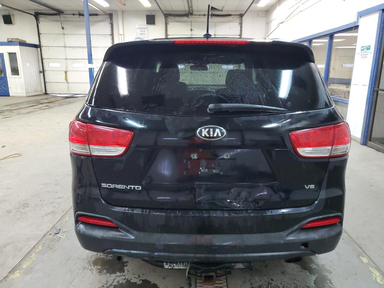2016 KIA SORENTO LX - Image 6