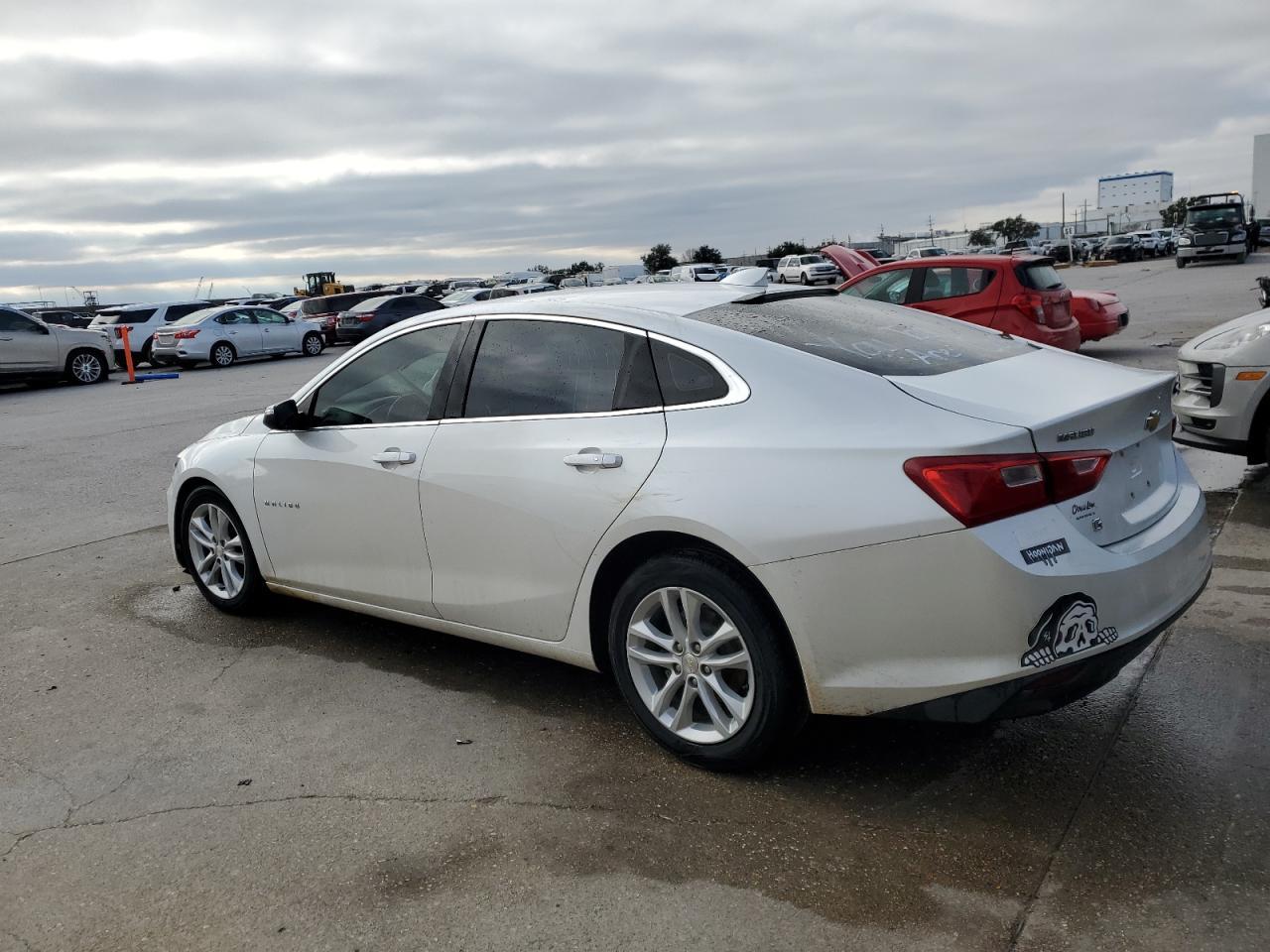 2017 CHEVROLET MALIBU LT - Фото 2