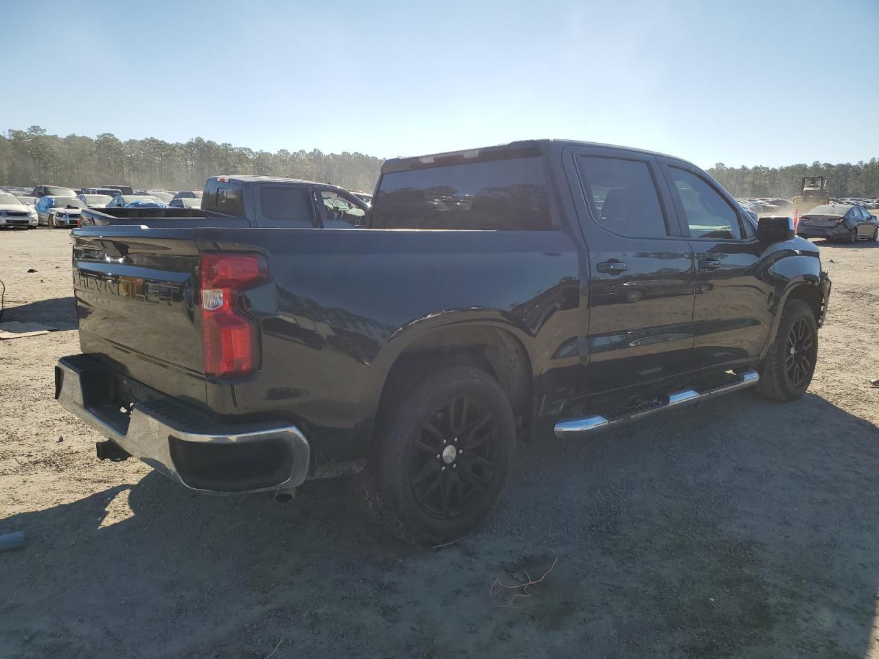 2019 CHEVROLET SILVERADO - Фото 3