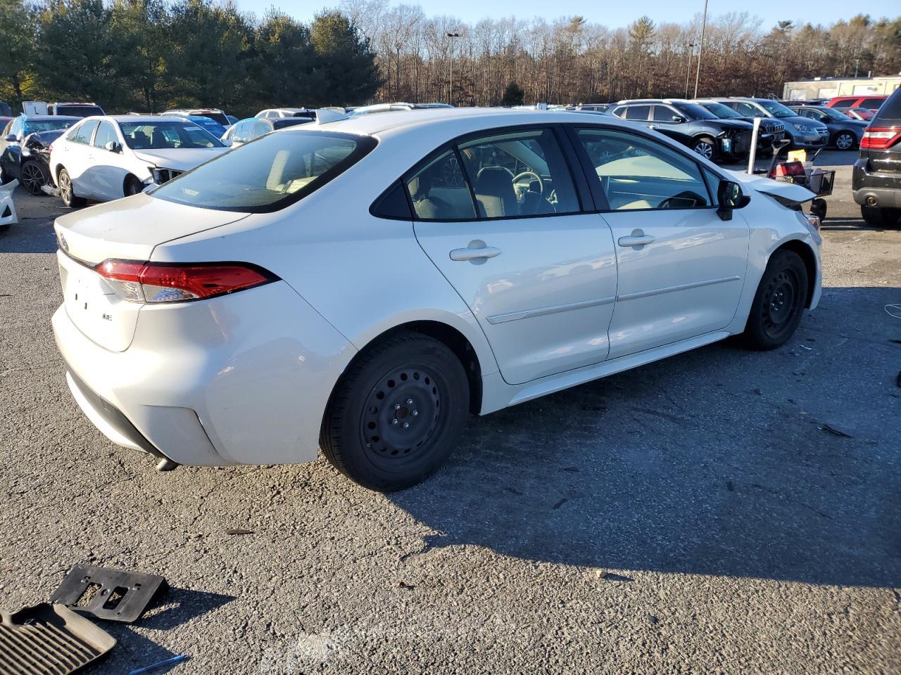 2020 TOYOTA COROLLA LE - Фото 3