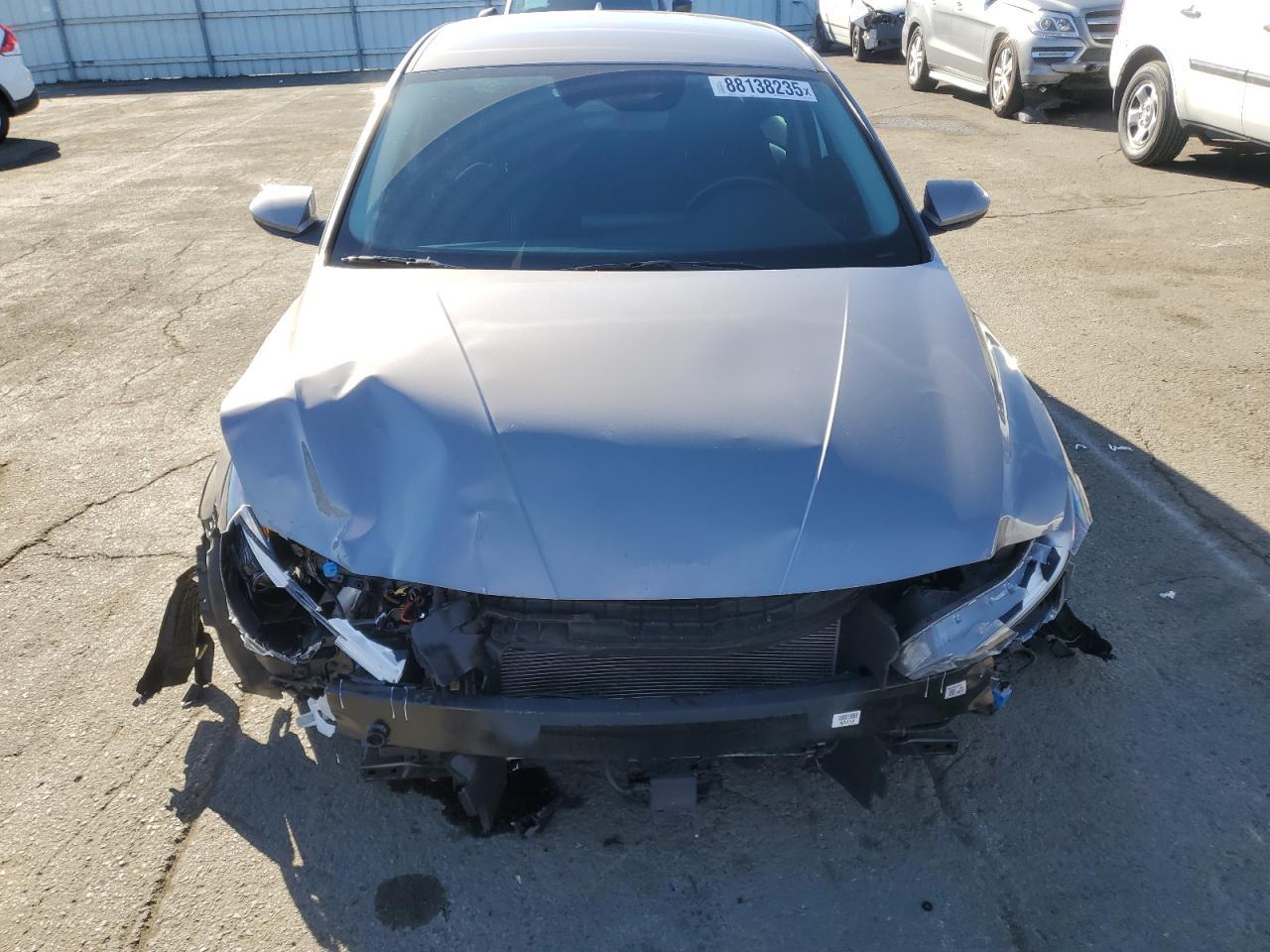 2022 HYUNDAI ELANTRA SE - Фото 5
