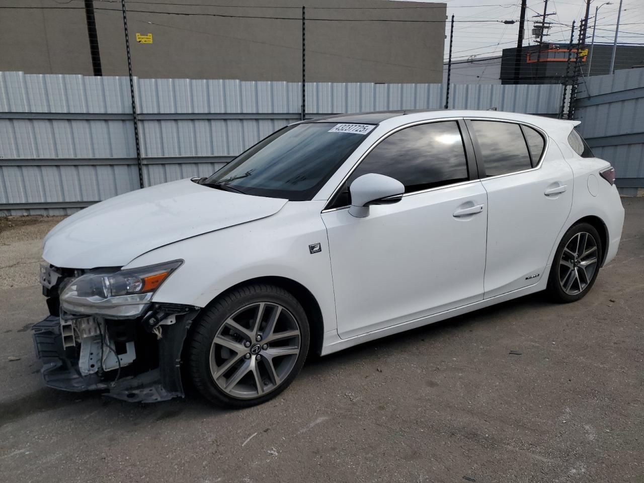 2016 LEXUS CT 200