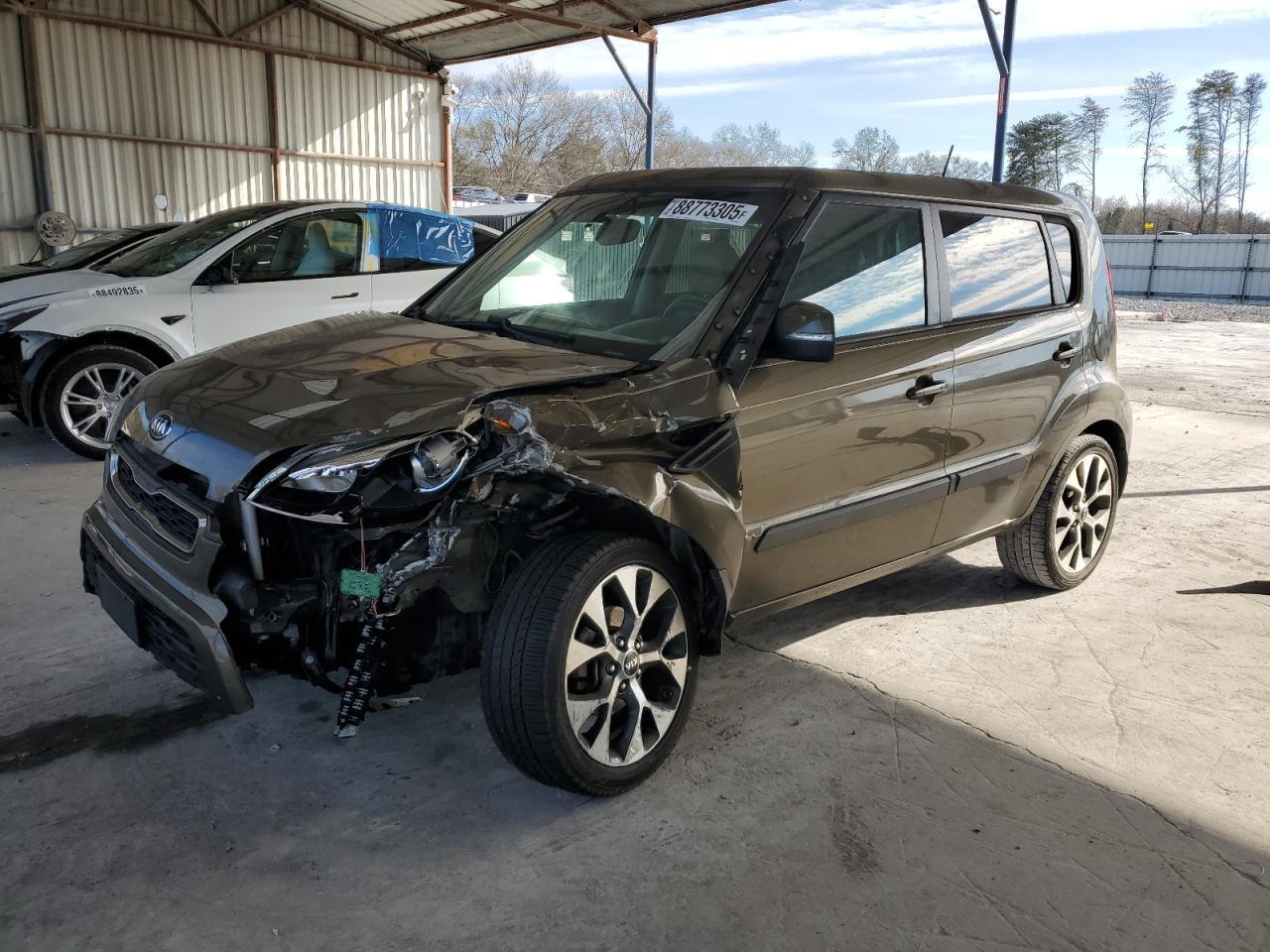 2013 KIA SOUL +