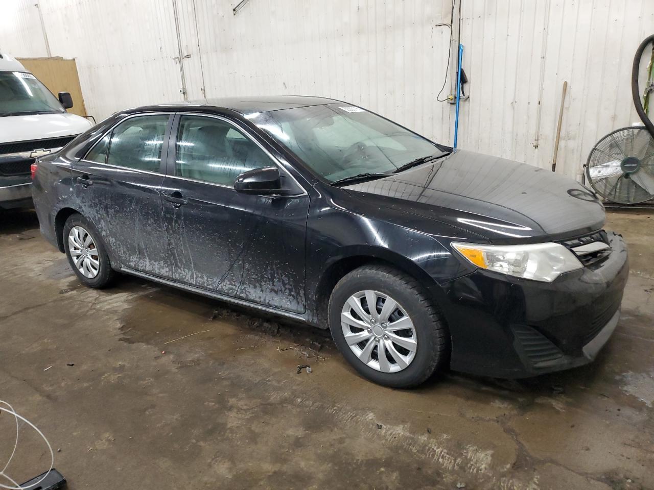 2014 TOYOTA CAMRY L - Image 4