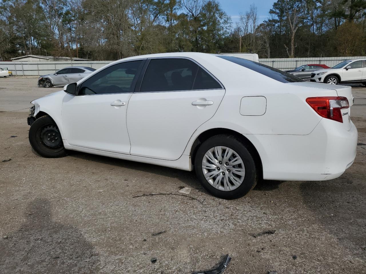 2014 TOYOTA CAMRY L - Image 2