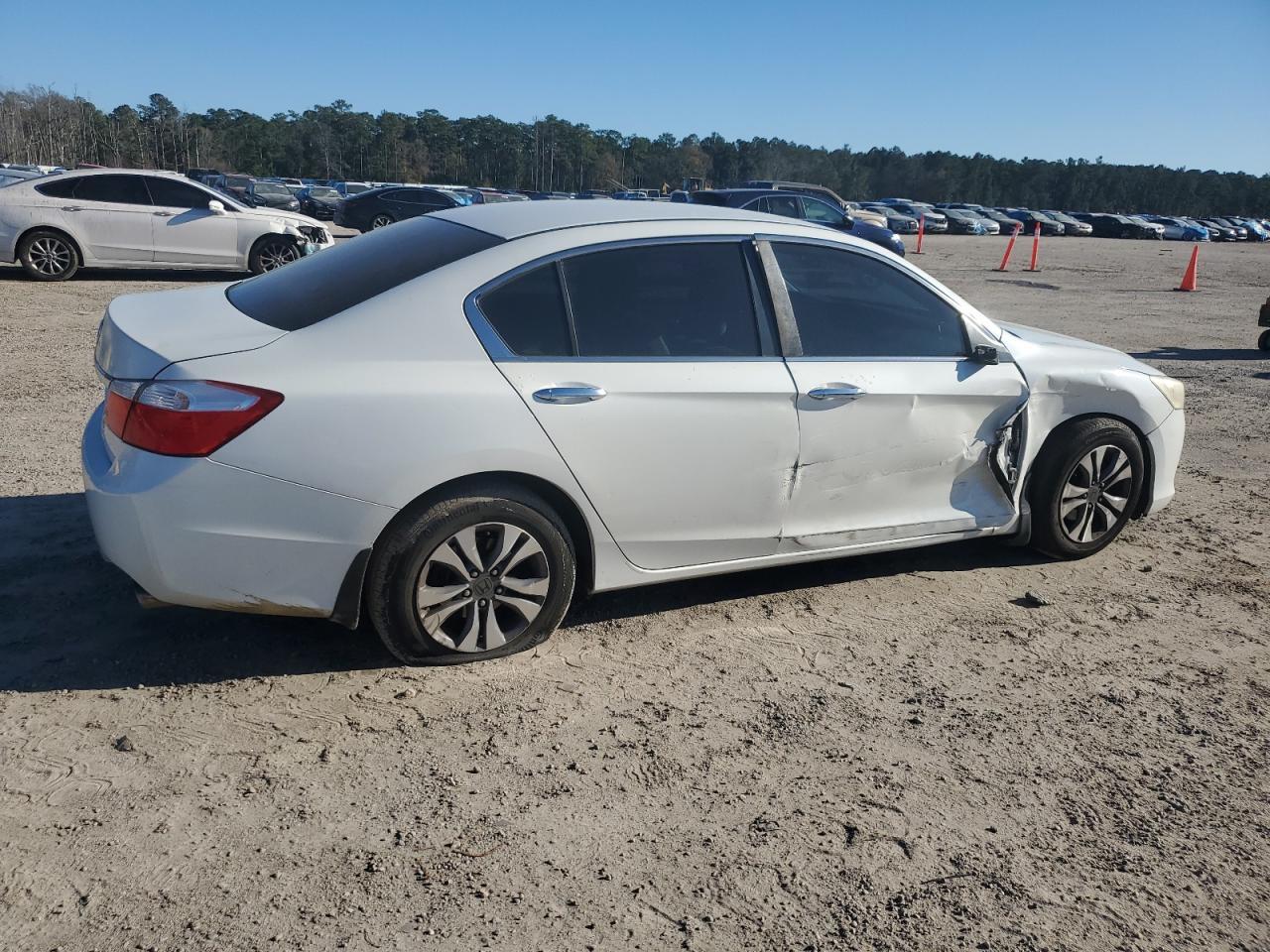 2014 HONDA ACCORD LX - Image 3