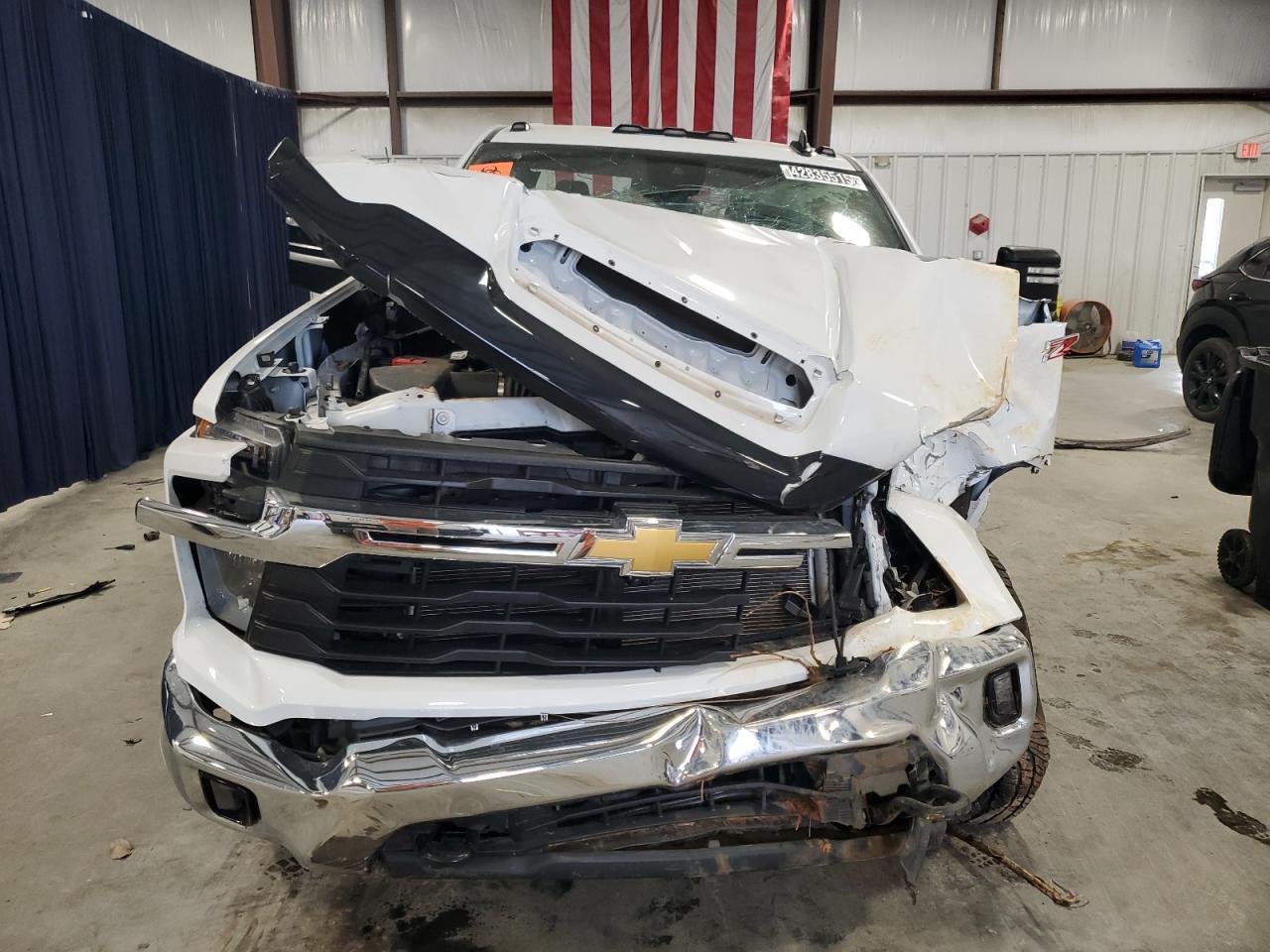 2024 CHEVROLET SILVERADO - Фото 5