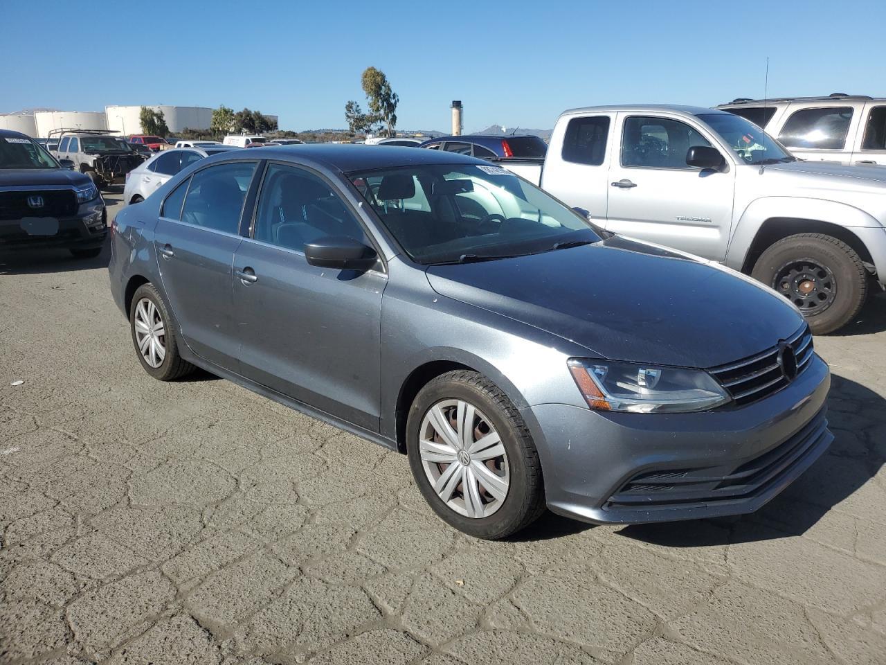 2017 VOLKSWAGEN JETTA S - Фото 4
