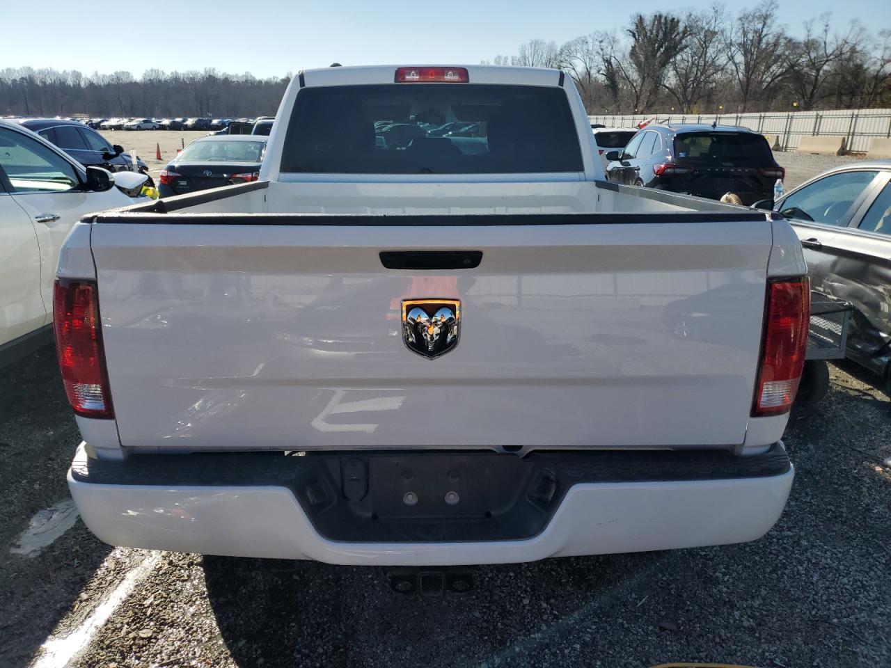2017 RAM 1500 ST - Фото 6