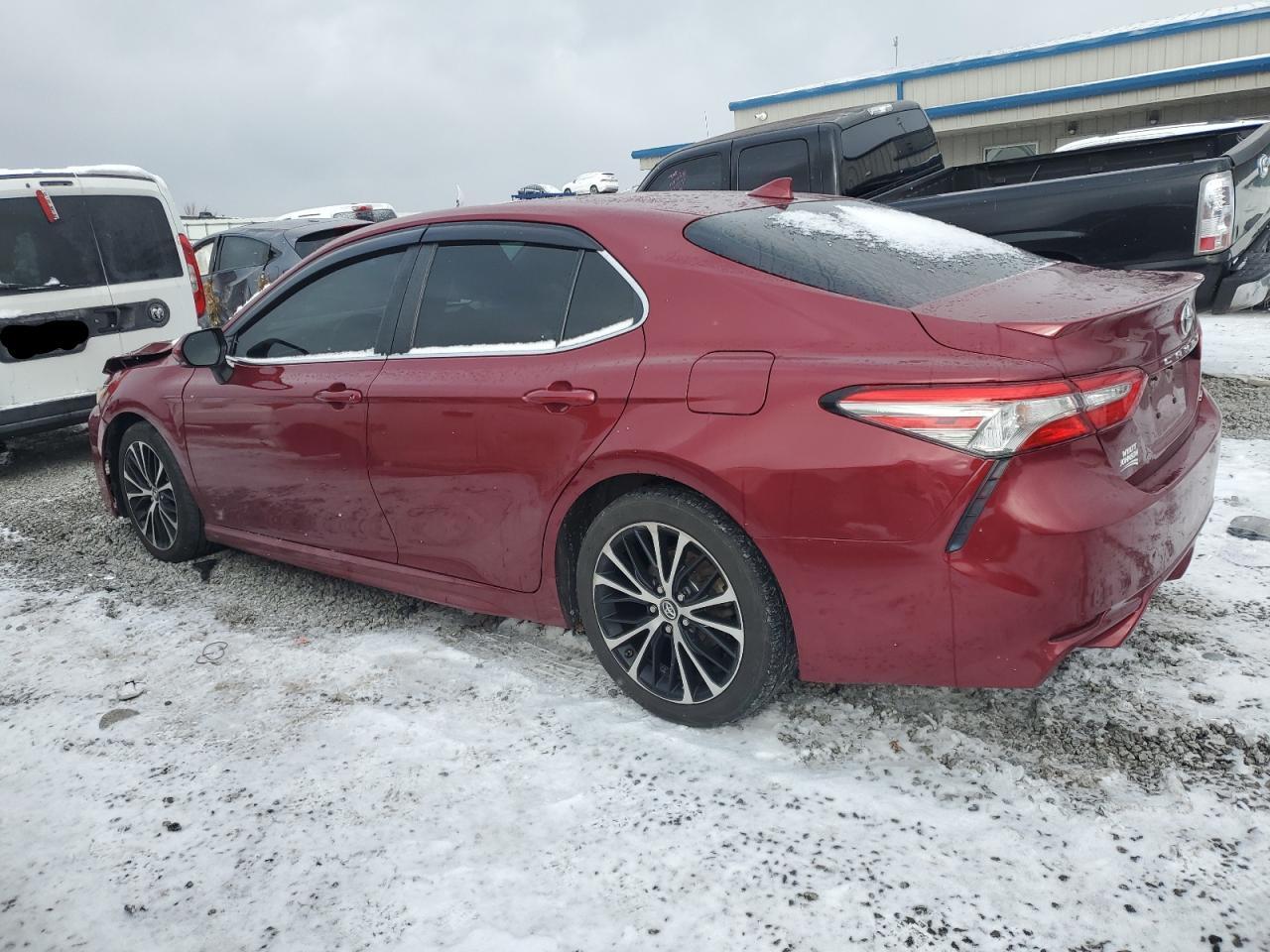 2018 TOYOTA CAMRY L - Фото 2
