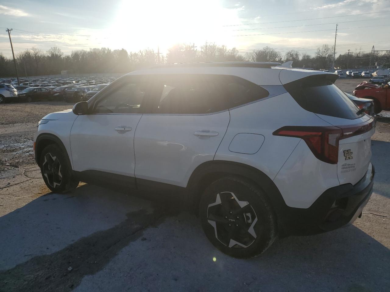 2024 KIA SELTOS EX - Фото 2