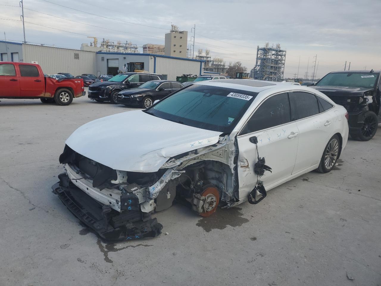 2019 TOYOTA AVALON XLE