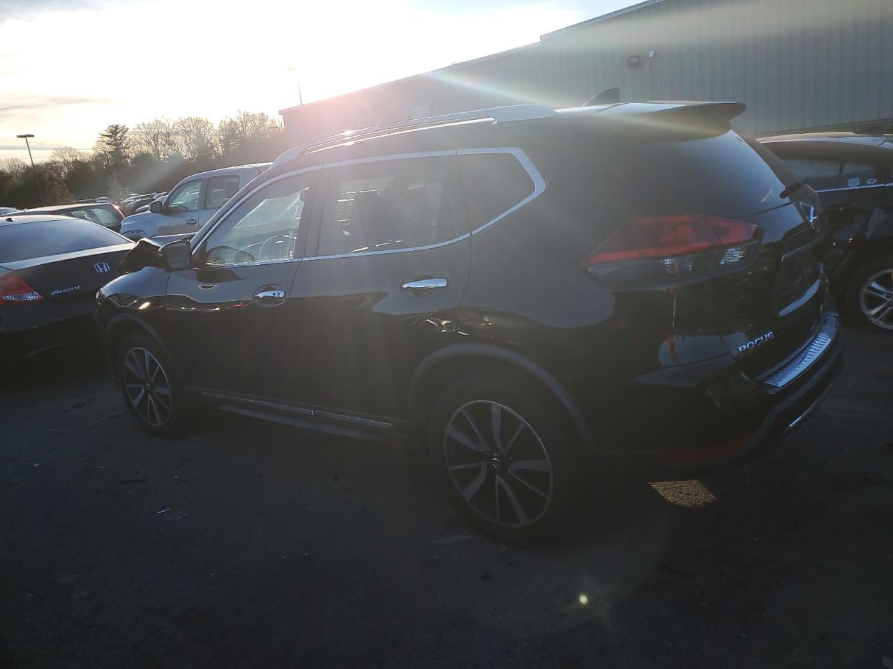 2017 NISSAN ROGUE S - Фото 2