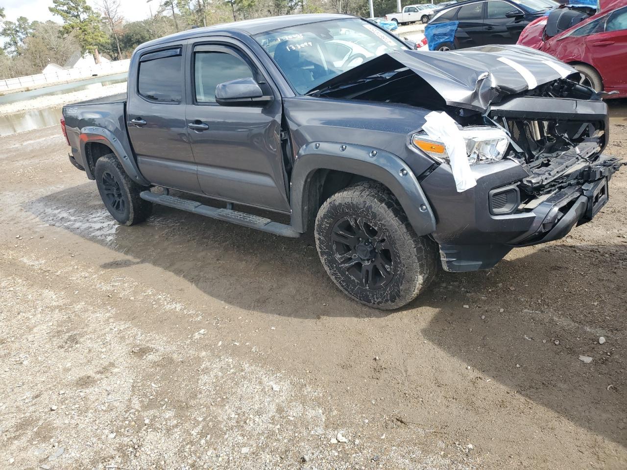 2019 TOYOTA TACOMA DOU - Фото 4