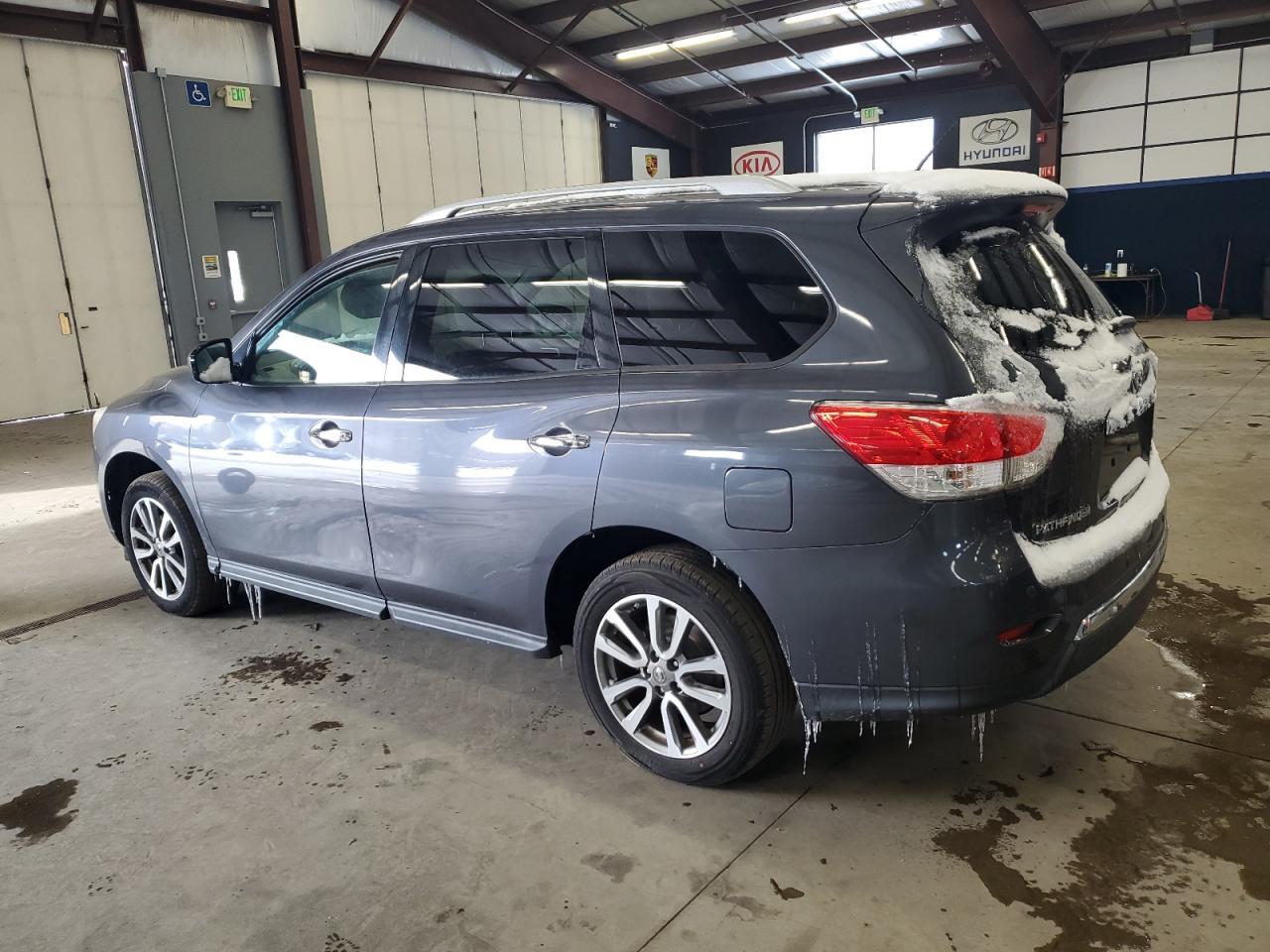 2013 NISSAN PATHFINDER - Image 2