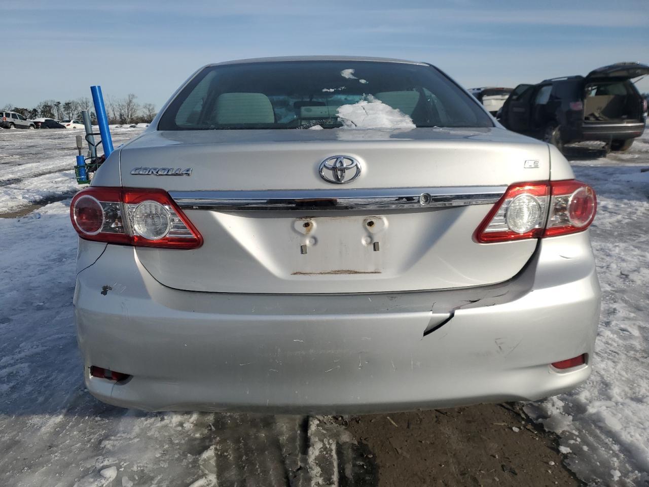 2013 TOYOTA COROLLA BA - Фото 6