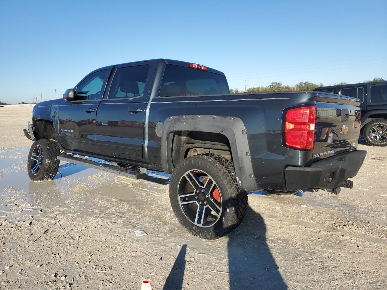 2018 CHEVROLET SILVERADO - Фото 2