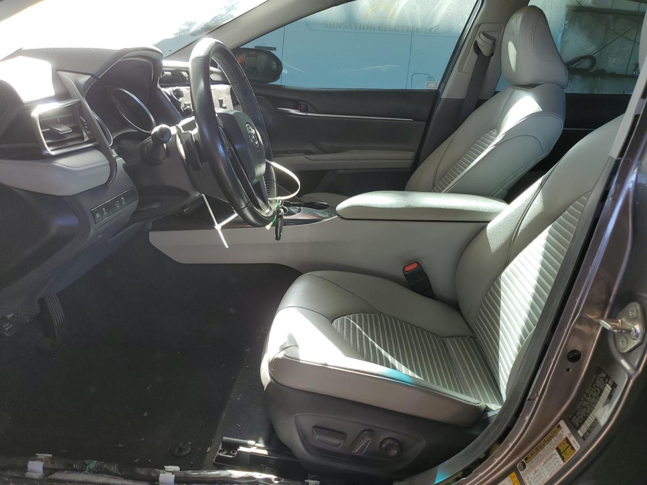 2019 TOYOTA CAMRY L - Image 7