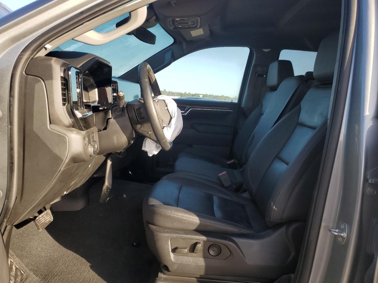 2023 CHEVROLET SILVERADO - Image 7