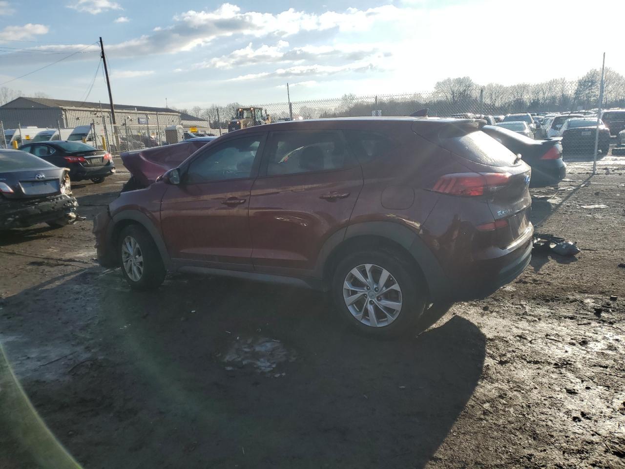 2019 HYUNDAI TUCSON SE - Фото 2