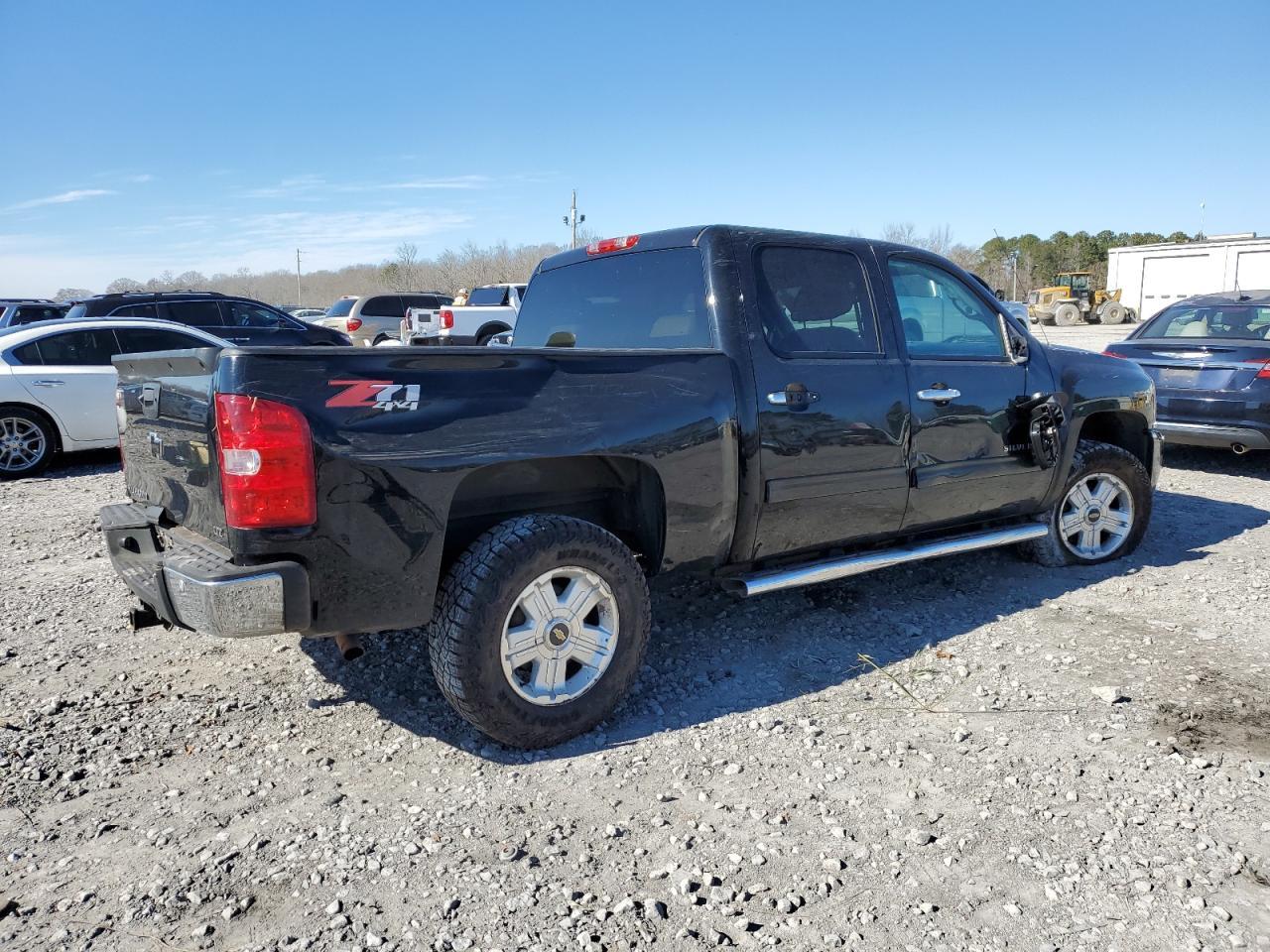 2013 CHEVROLET SILVERADO - Image 3