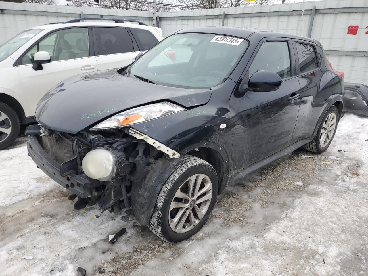 2011 NISSAN JUKE S