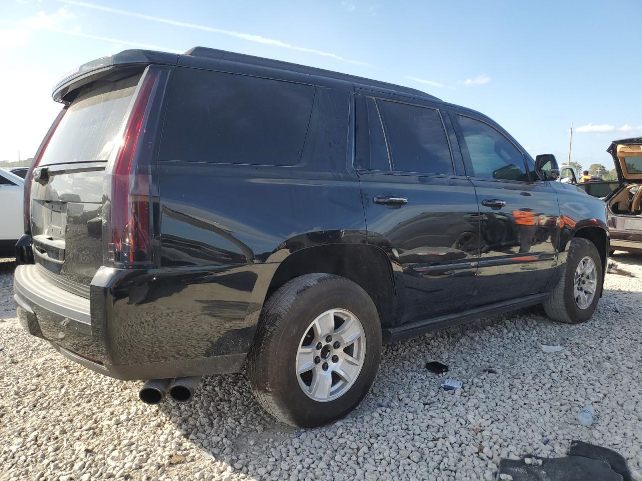 2016 CADILLAC ESCALADE P - Image 3