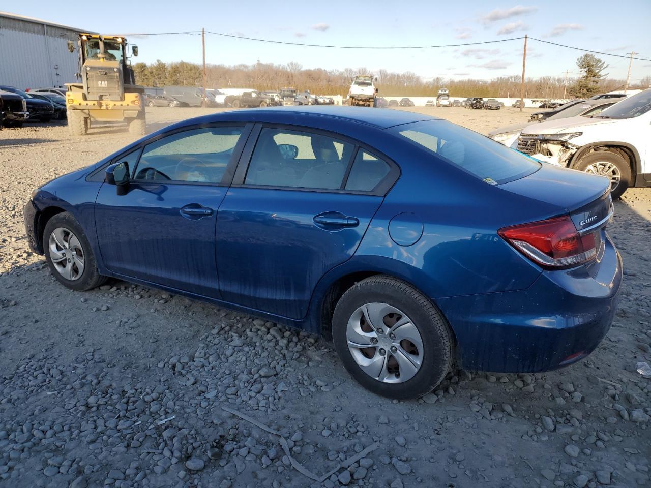 2015 HONDA CIVIC LX - Фото 2