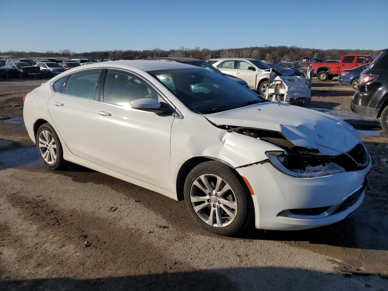 2015 CHRYSLER 200 LIMITE - Image 4