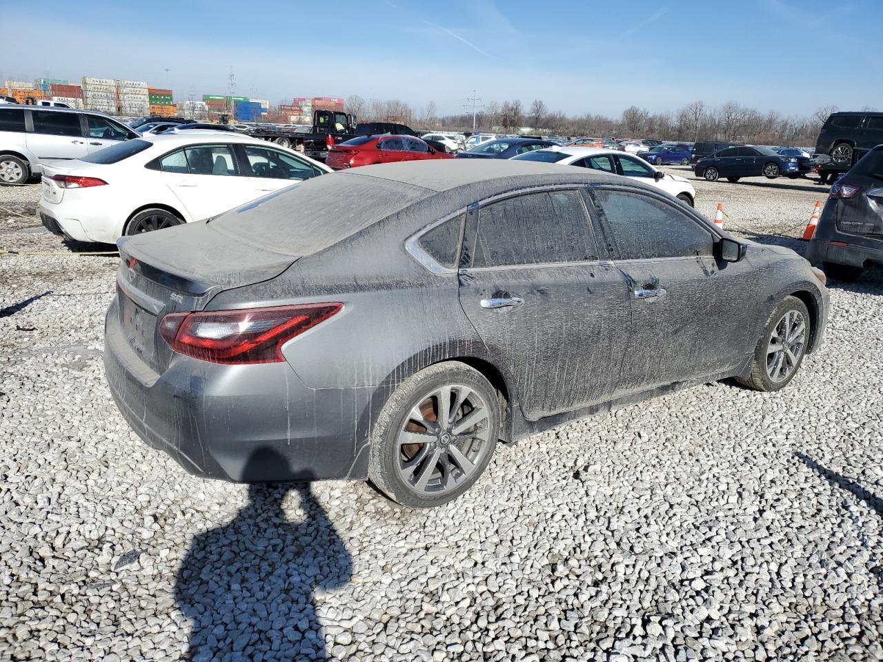 2017 NISSAN ALTIMA 2.5 - Фото 3