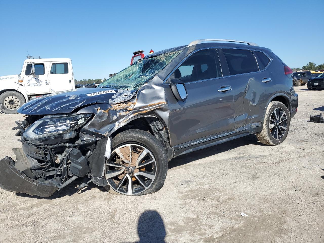 2018 NISSAN ROGUE S