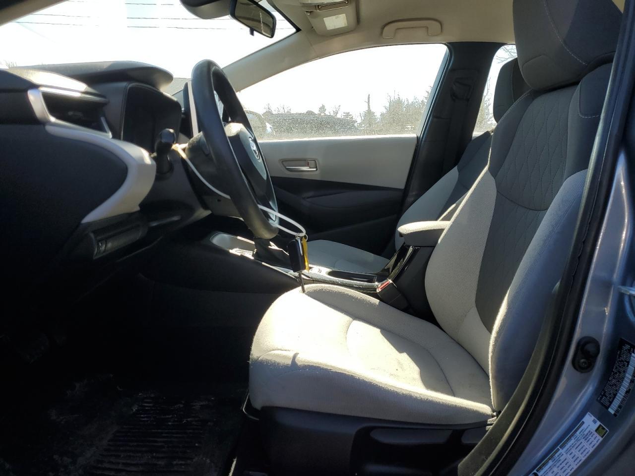 2020 TOYOTA COROLLA LE - Фото 7
