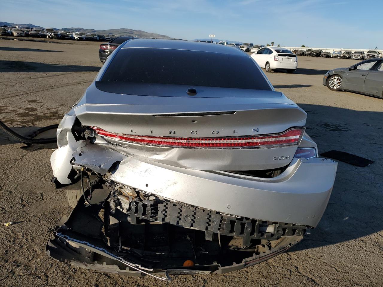 2014 LINCOLN MKZ HYBRID - Фото 6